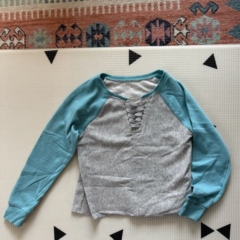 Justice|Big girl Heather gray/blue sweatshirt with tie detail,size 8•Soft lounge